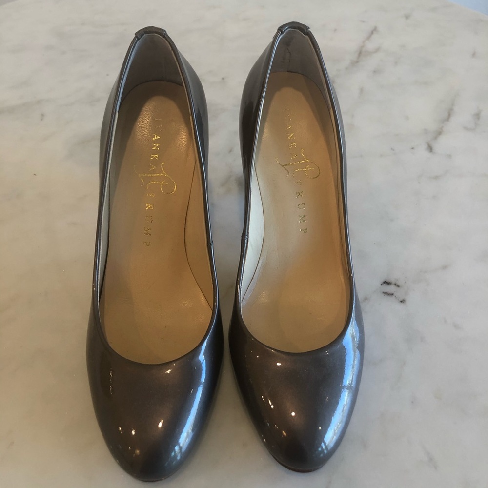 Ivanka Trump Patent Leather Rounded Toe Gray Pumps